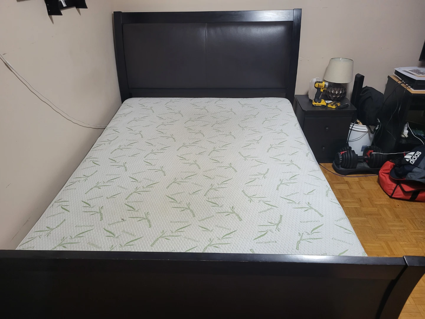 Queen Bed Frame with Padded Headboard ⚽️ - photo 3