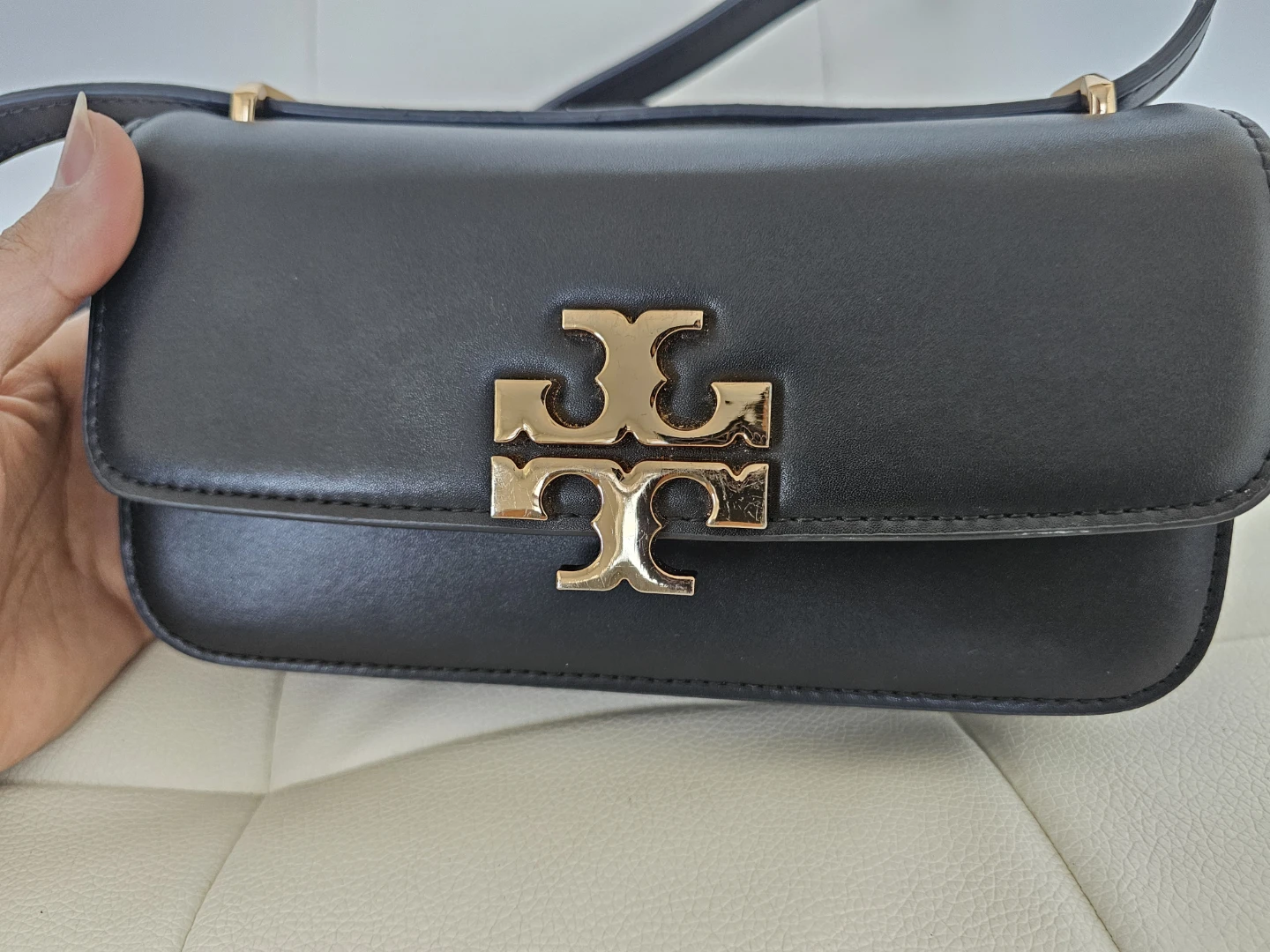 Authentic Tory Burch Black Leather Shoulder Bag - photo 3