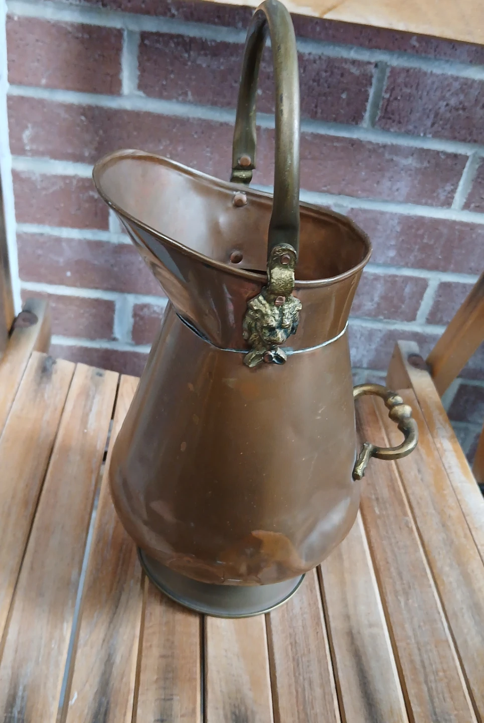 Vintage Copper Coal Scuttle with Lion Detail