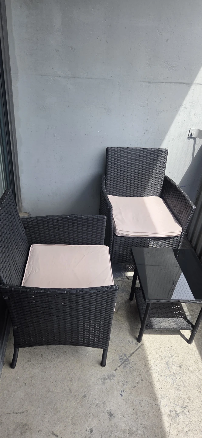 2 Chairs and 1 Side Table Set - photo 2