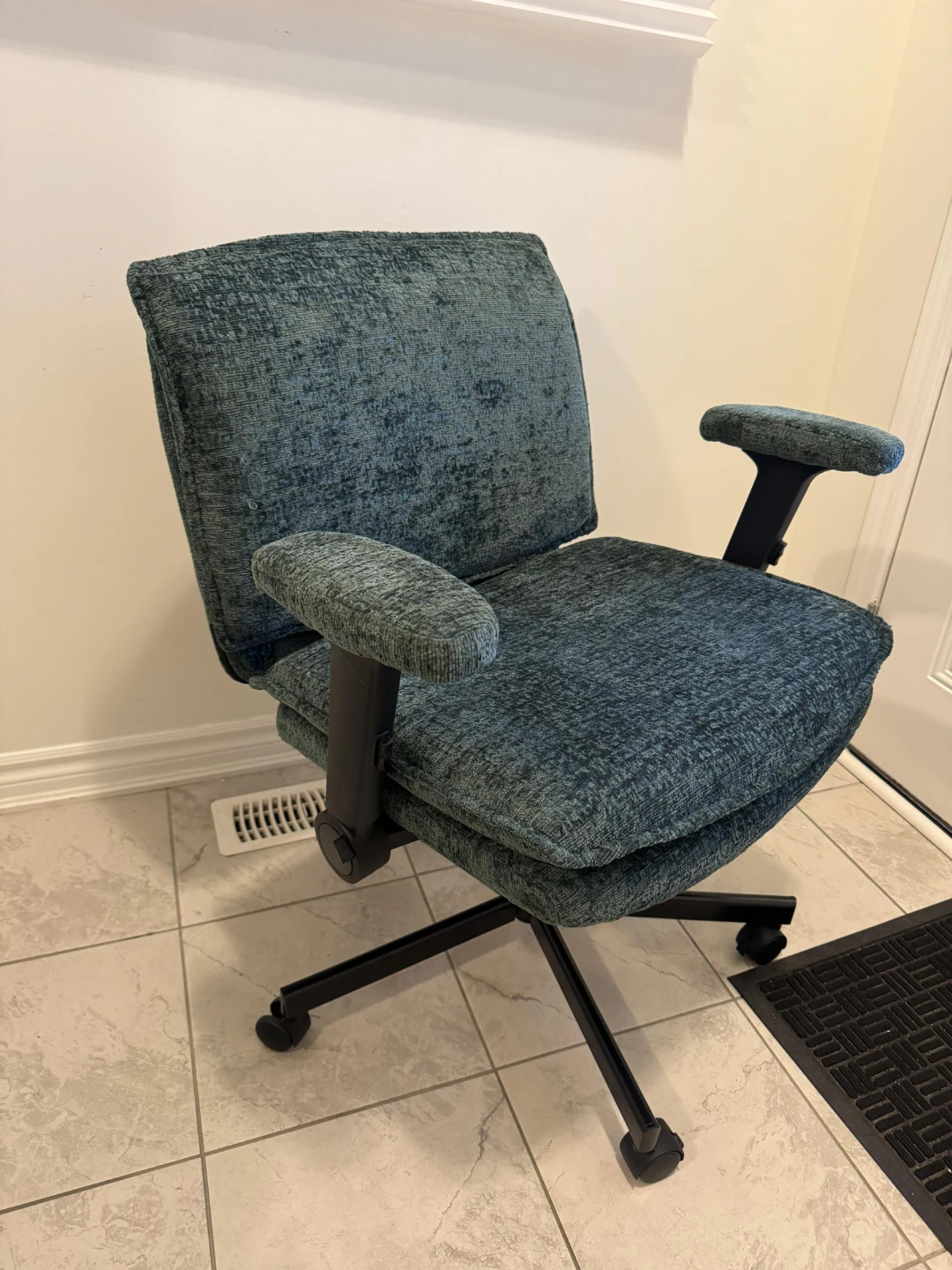 Office Chair - photo 2