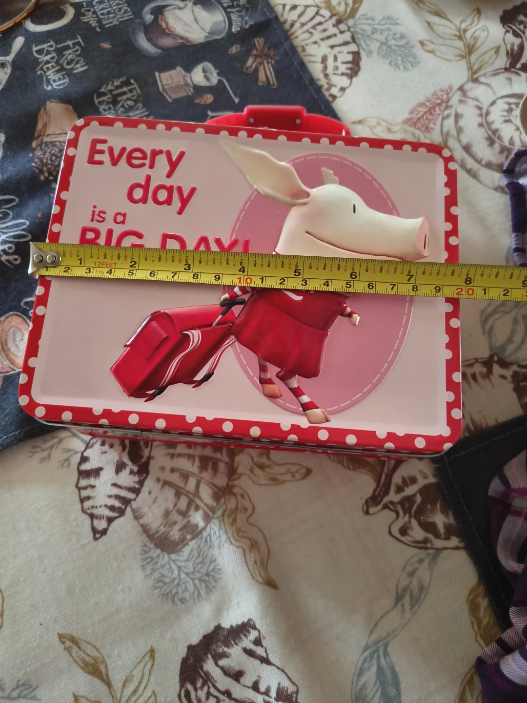 Olivia "Every Day is a BIG DAY!" Tin Lunch Box - photo 4