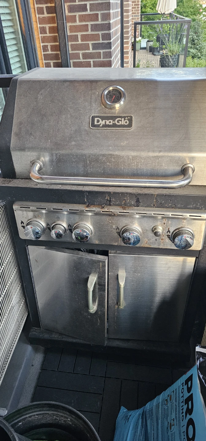 Dyna-Glo Propane Grill - photo 3