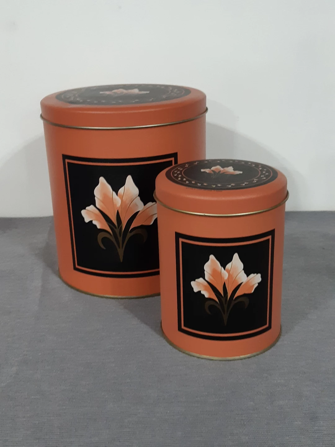 House of Lloyd Cinnamon Blossom Canisters, 1990 Vintage Tins