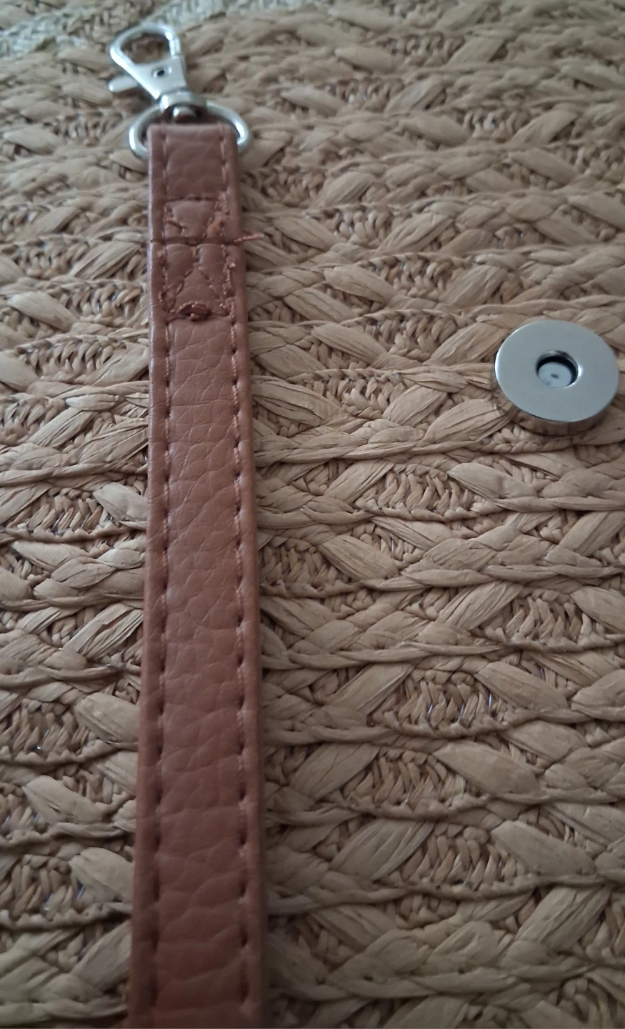 Straw Clutch with Shoulder Strap - photo 4