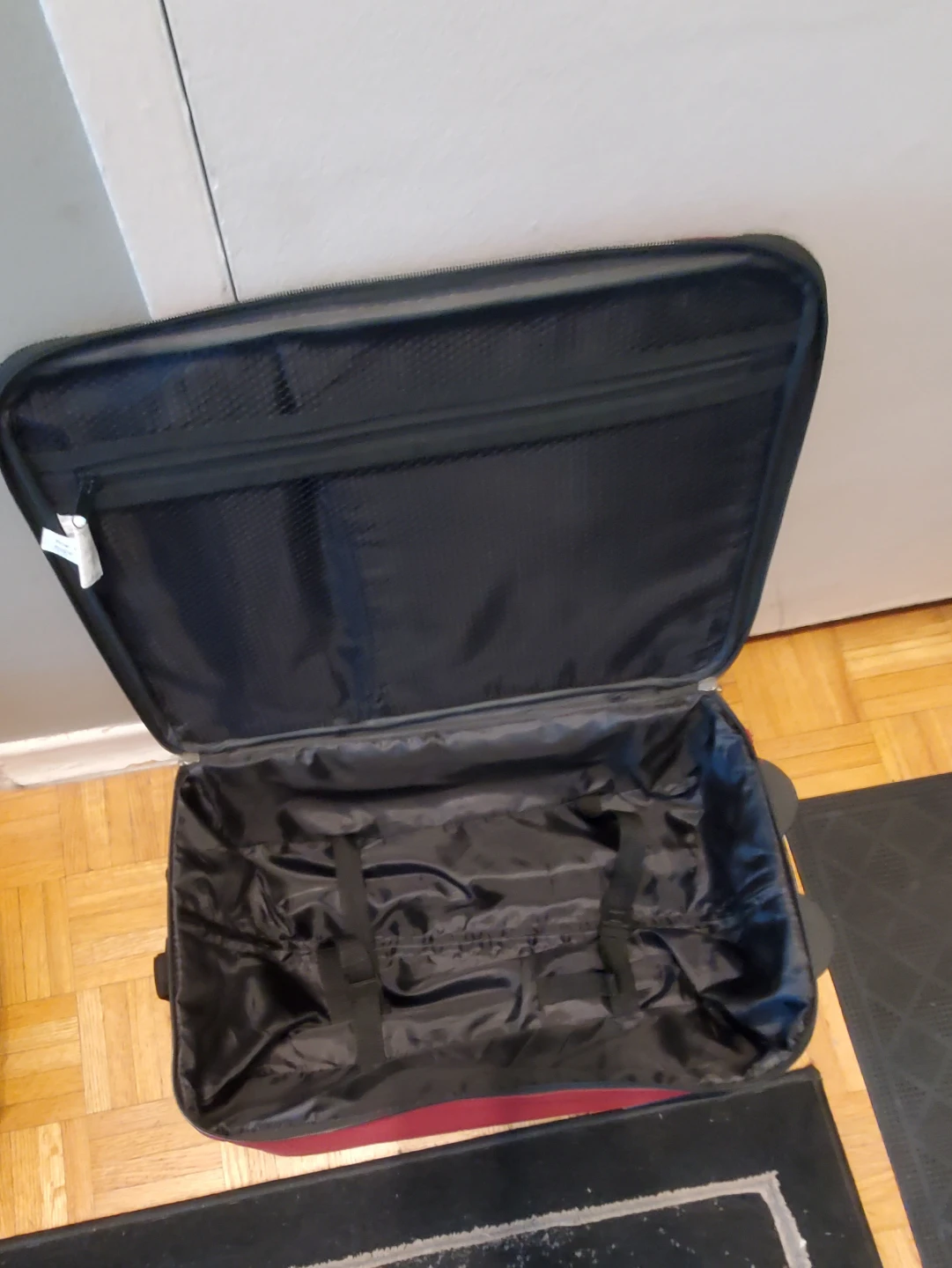 Travel Luggage Big and Small - photo 4