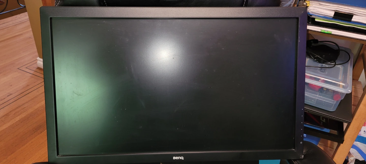 FIVE 24" LCD Monitor: Samsung, Acer, Benq