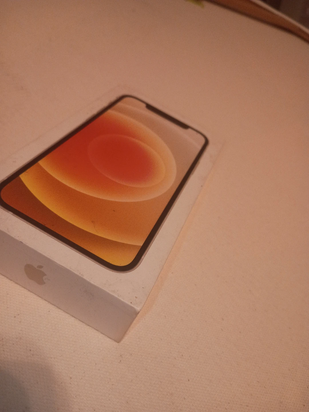 Apple iPhone Box