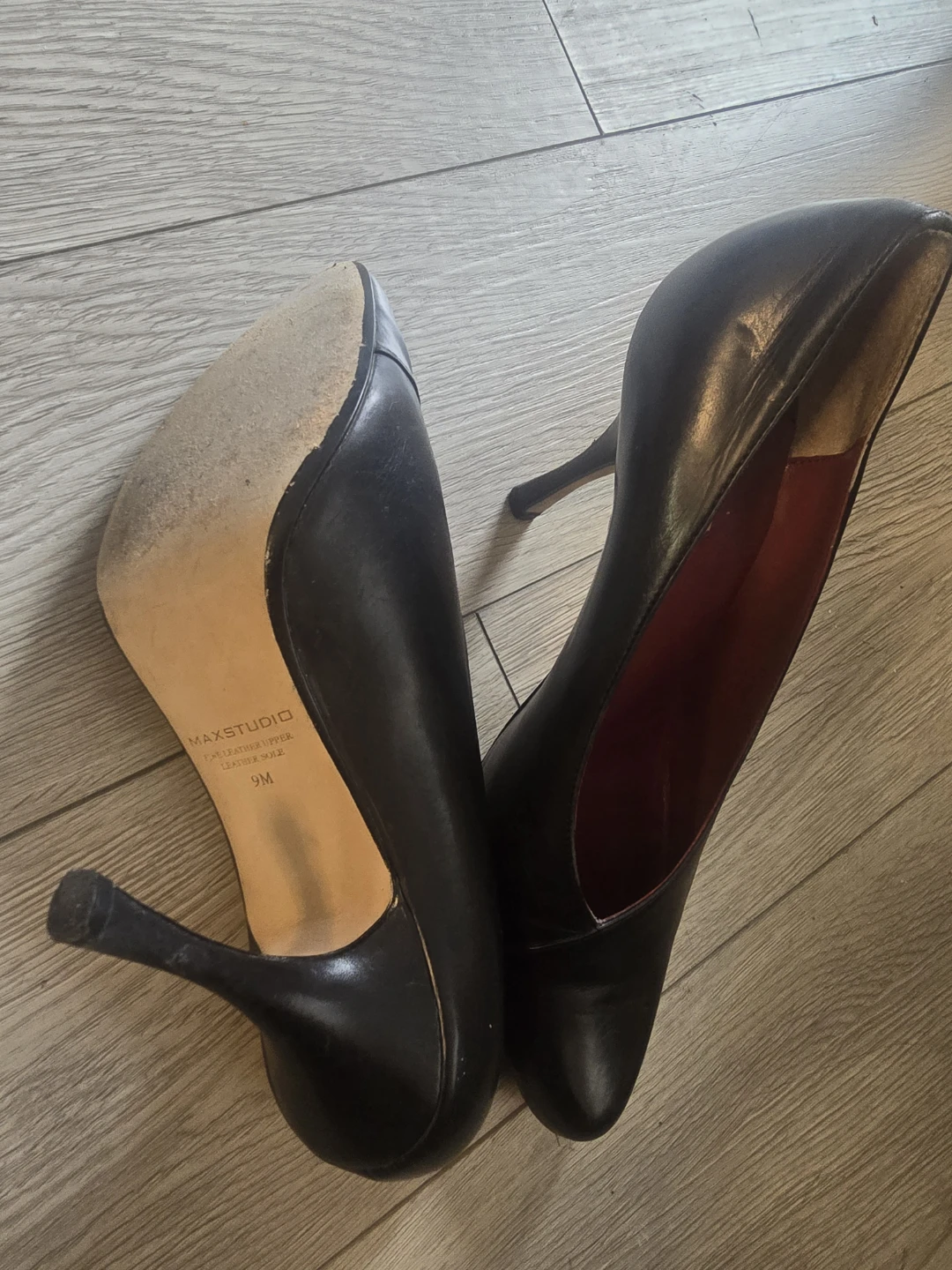 MAXSTUDIO Black Leather Pointed Toe Heels - photo 2