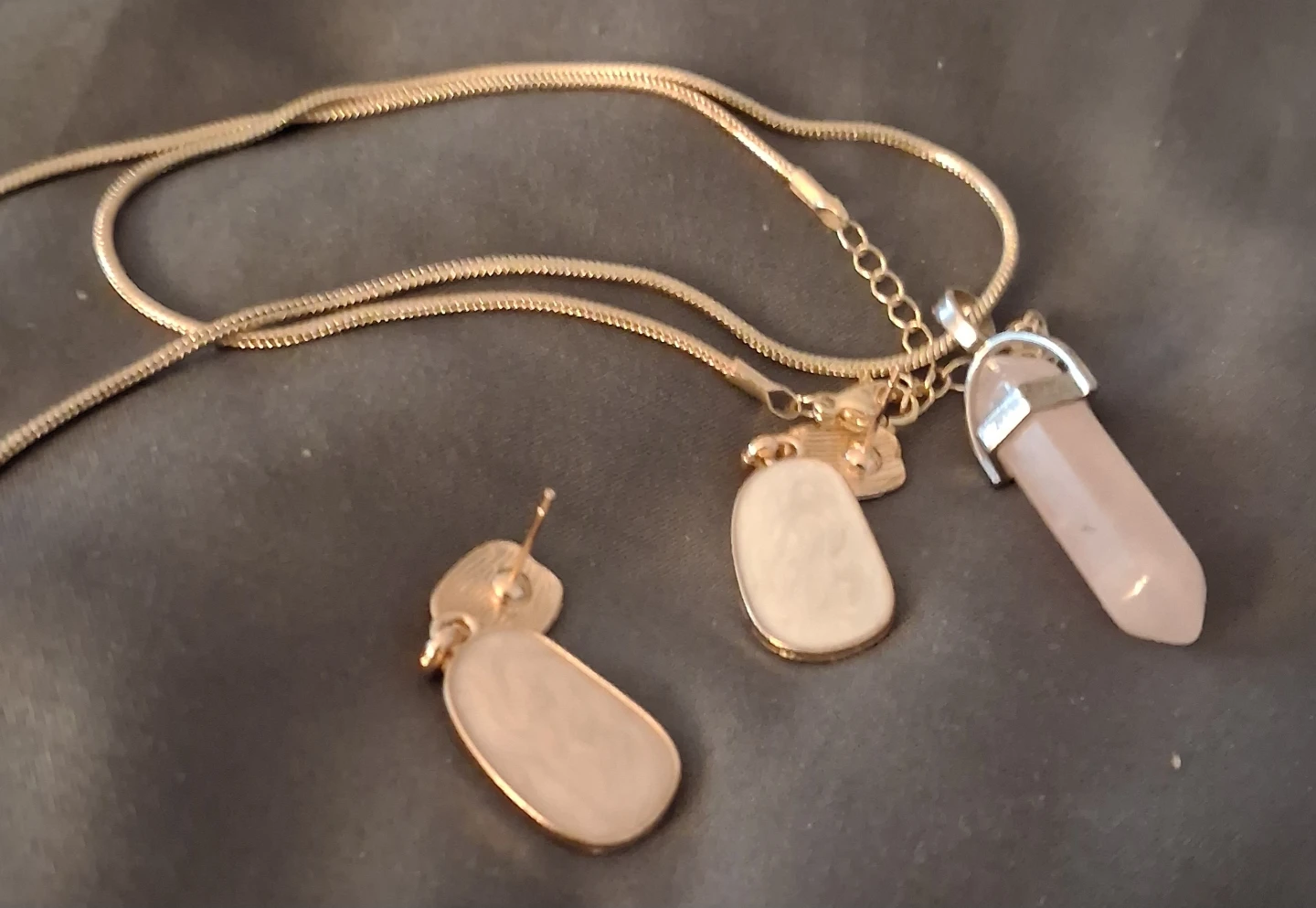 Gold-tone Necklace and Earrings Set with Pendant - photo 2