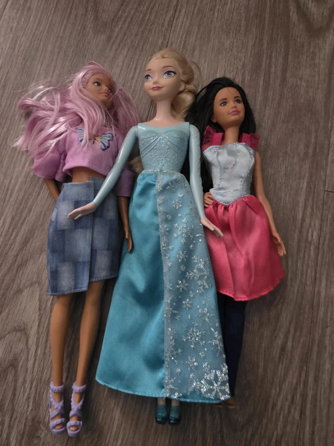 Three fashion dolls including Elsa - photo 2