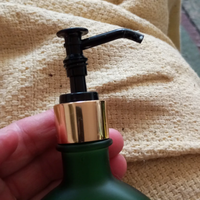 Bath & Body Works Eucalyptus Spearmint Moisturizing Body Lotion - photo 2