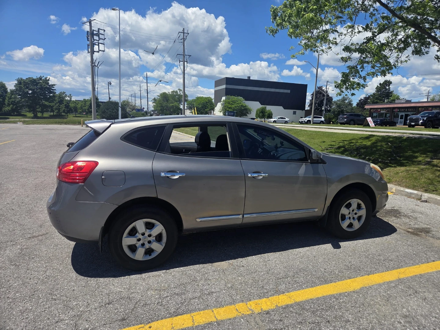 Nissan Rogue - photo 4