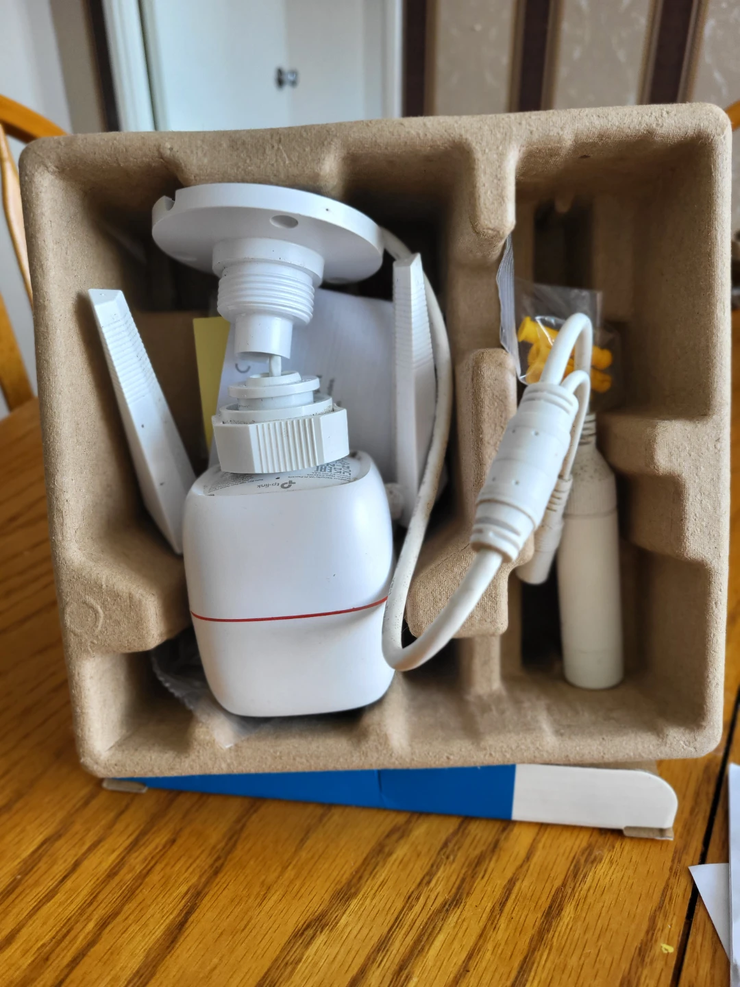 TP-Link Tapo C320WS Outdoor Security Wi-Fi Camera 2K QHD - photo 2