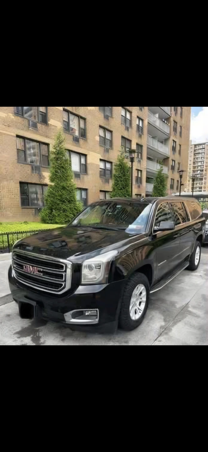 2017 Black GMC Yukon xl SUV