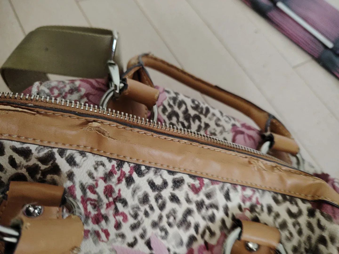 ⚽️Guess Satchel Bag - Pink Leopard Floral Print - photo 5