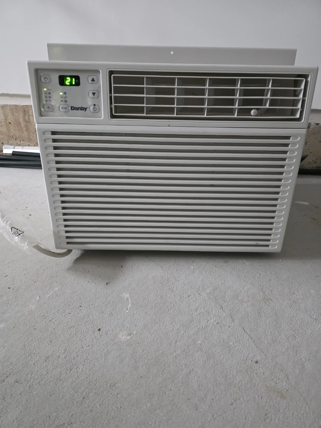 Danby windows air conditioner  10000btu