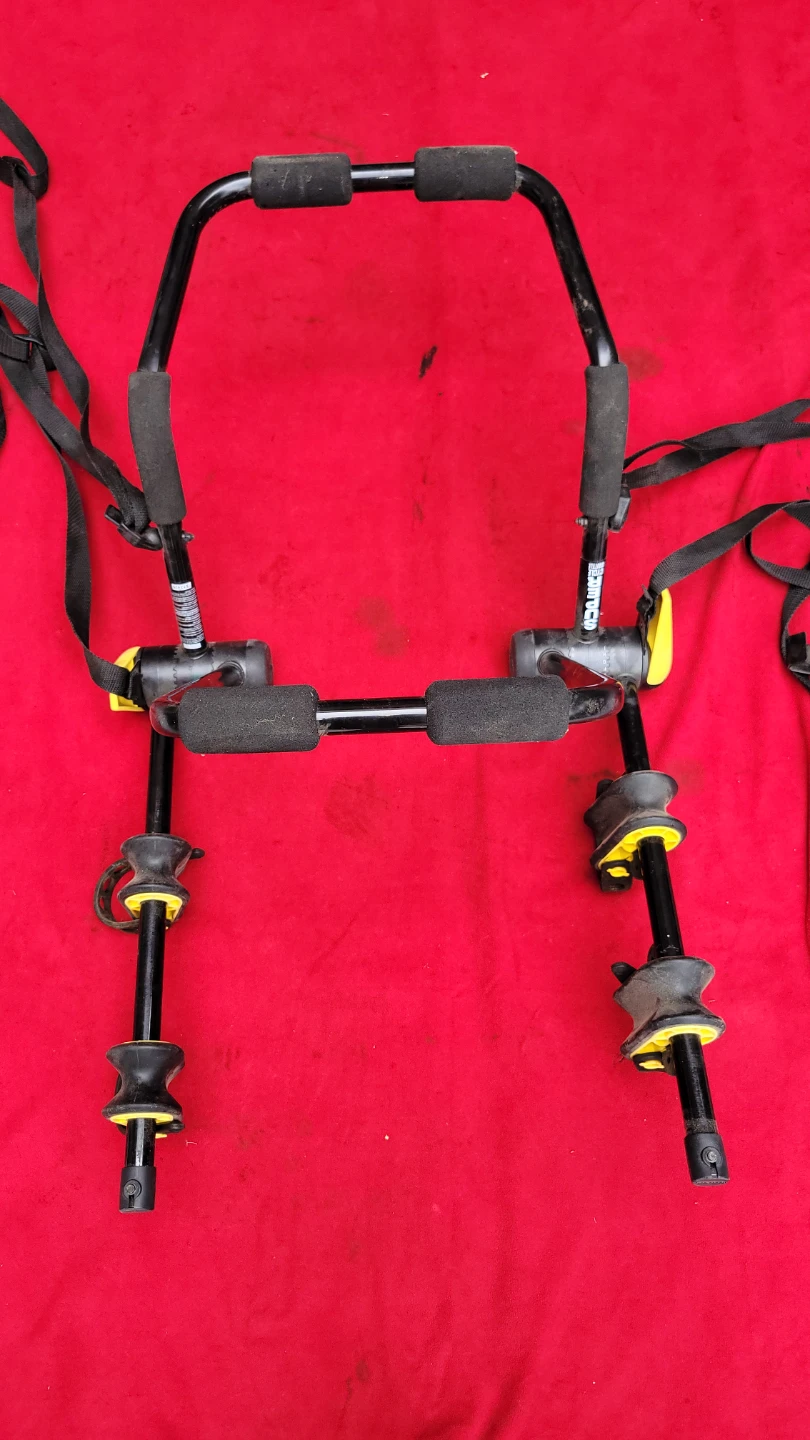 Trunk mounted 2 Bikes Rack
