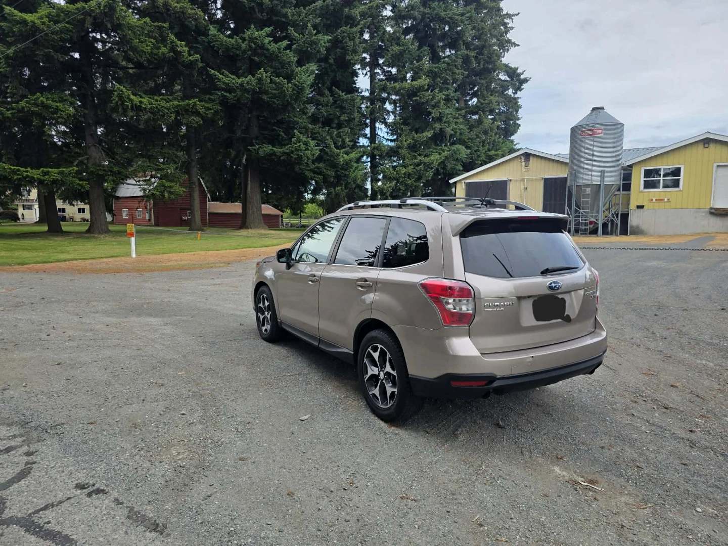 Subaru Forester XT SUV - photo 3