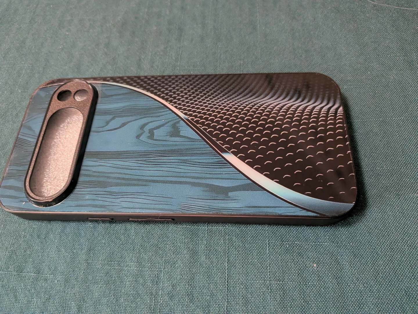Pixel 10 Pro XL Protective  Case - photo 2