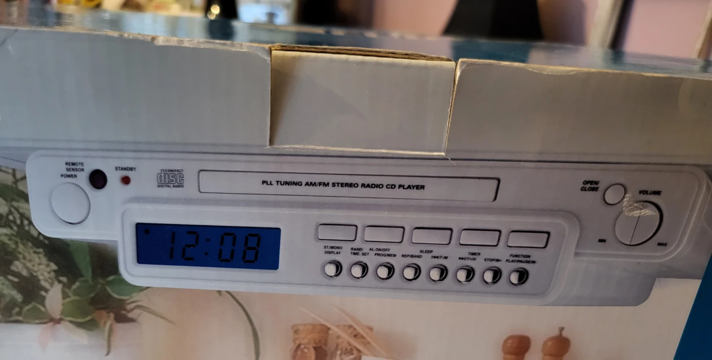 Curtis Under Cabinet CD Clock Radio - photo 2