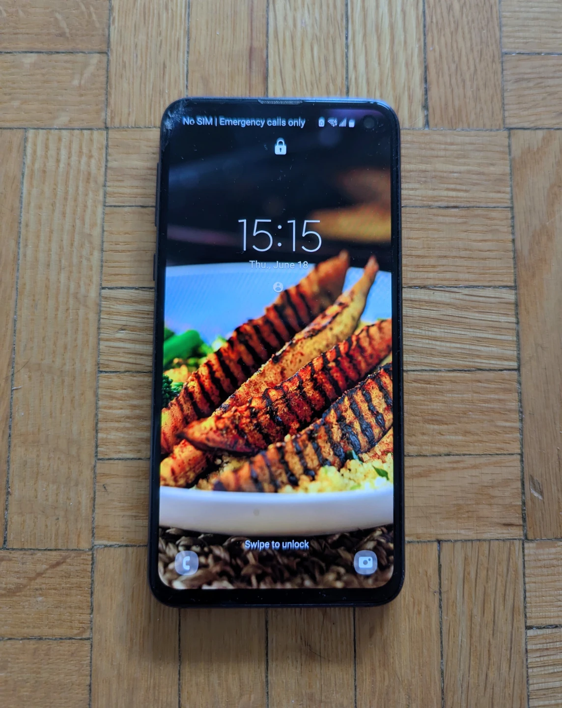 Samsung Galaxy S10e Smartphone