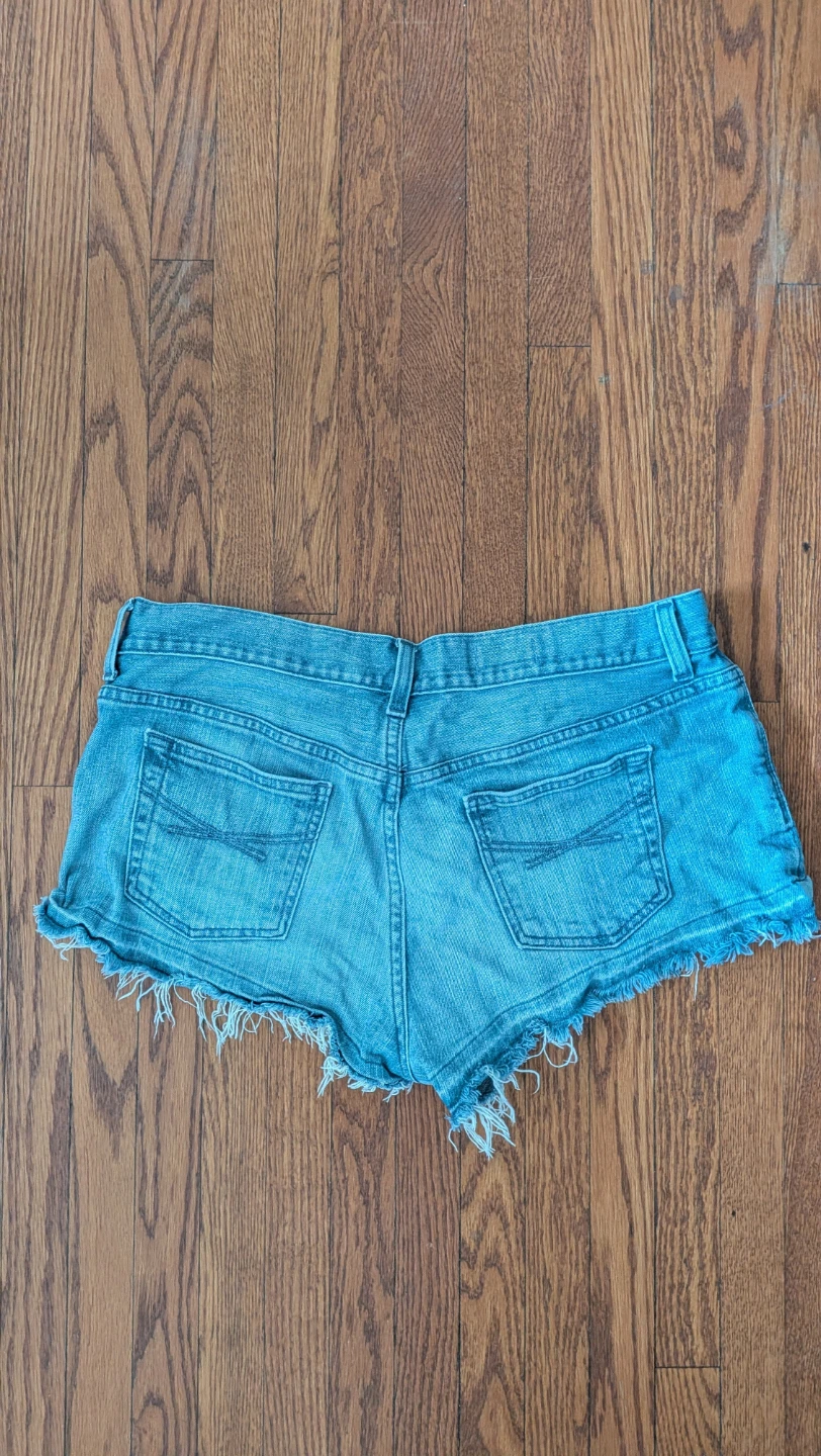 Gap 1969 Denim Cutoff Shorts - photo 2