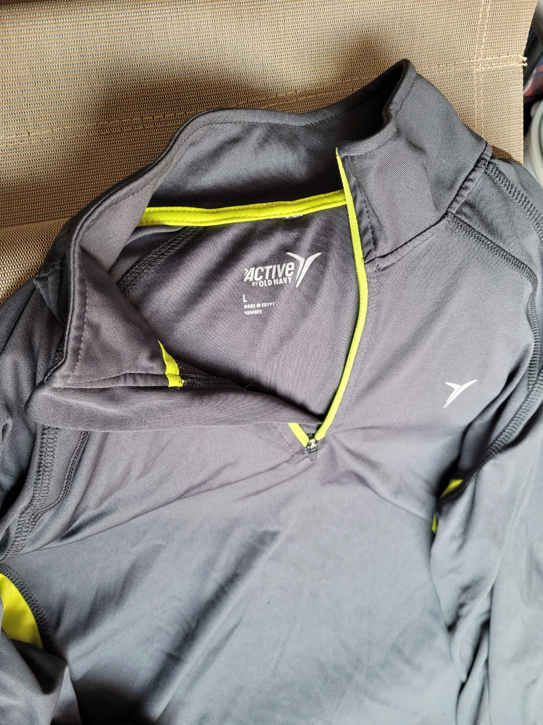 Old Navy Active Grey & Lime pullover - photo 3