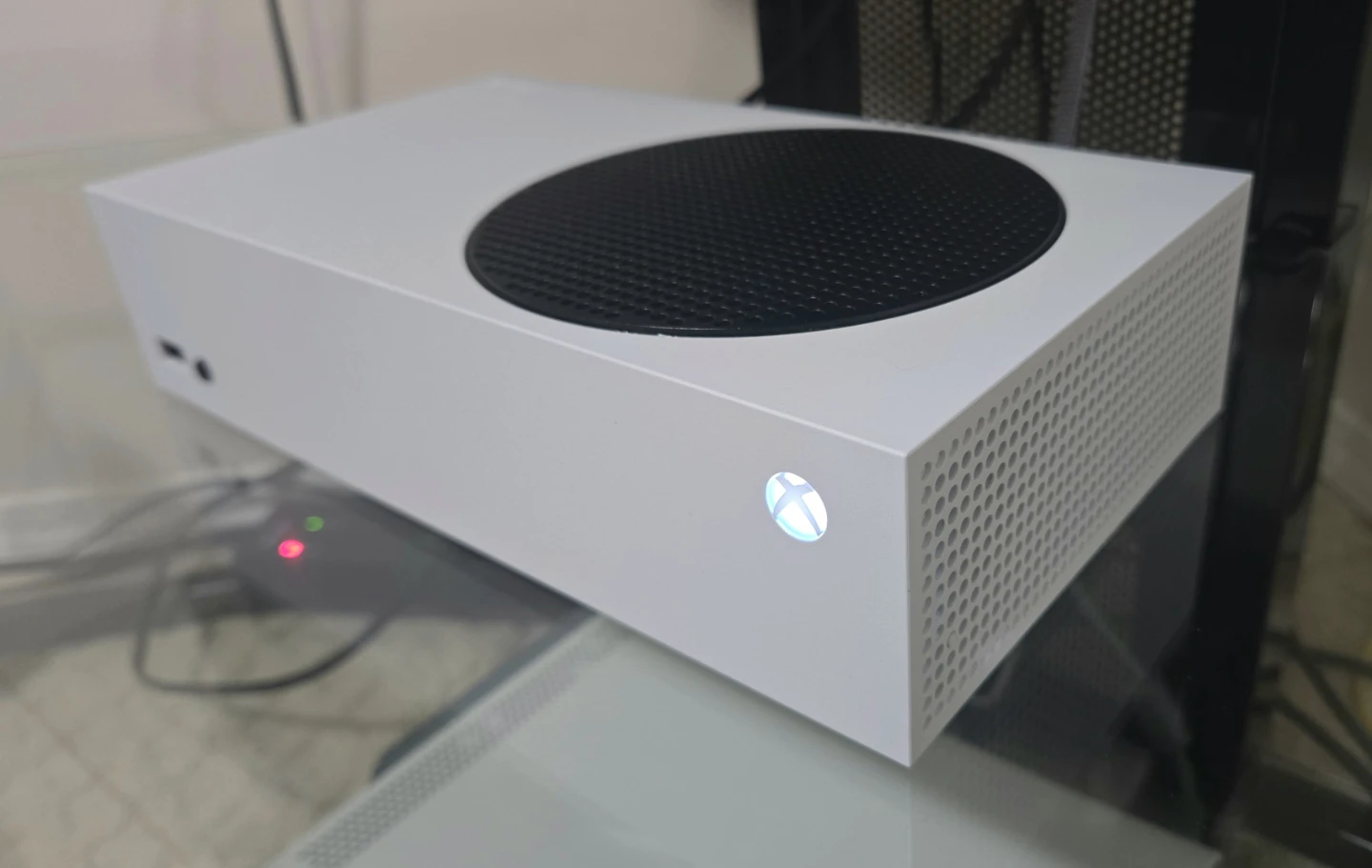 Xbox Series S 512GB + 1TB Expansion Card Bundle - photo 3