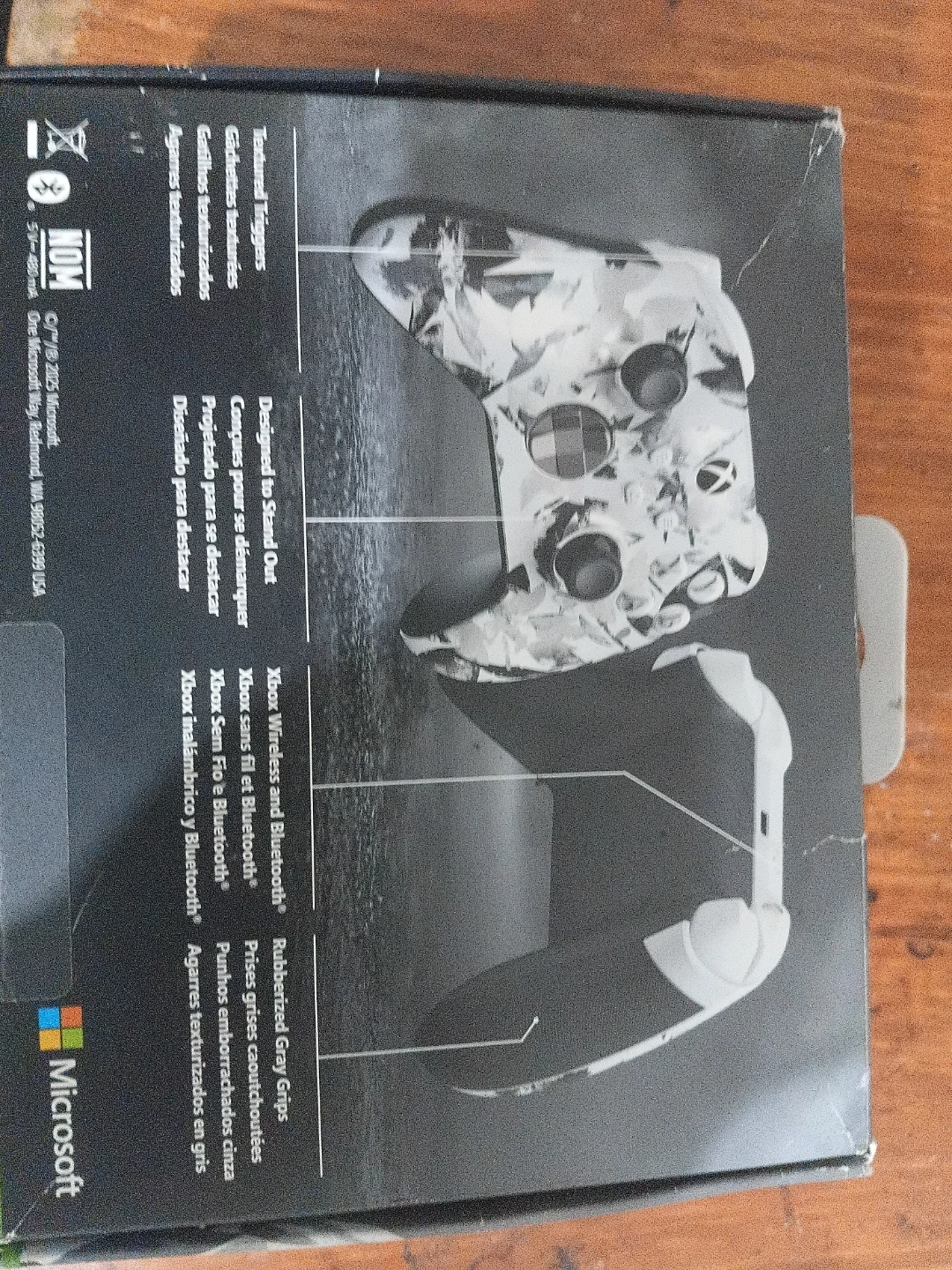 Xbox Wireless Controller - White/Black Camo - photo 3