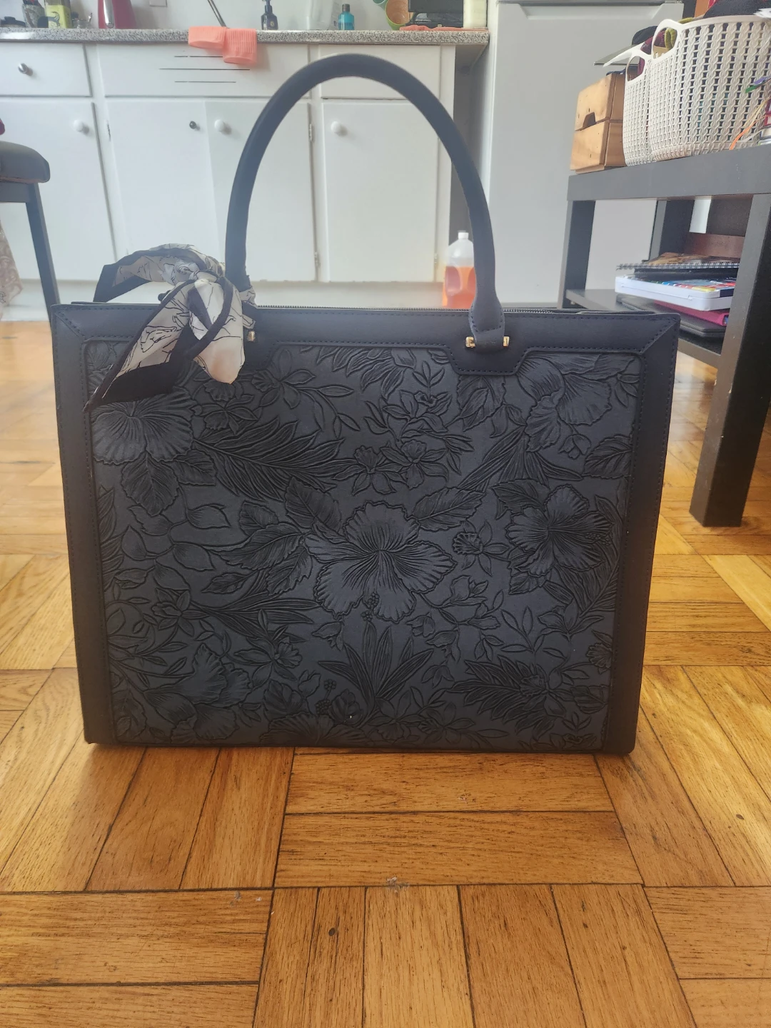 Tote Bag with Floral Embossing - photo 2