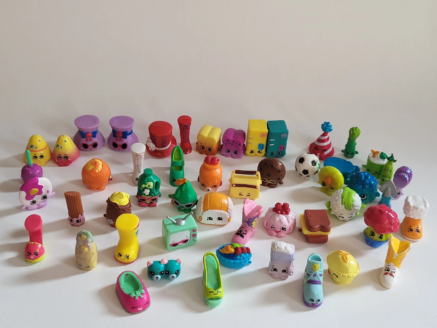 Shopkins Figurines Collection - 50 pieces!