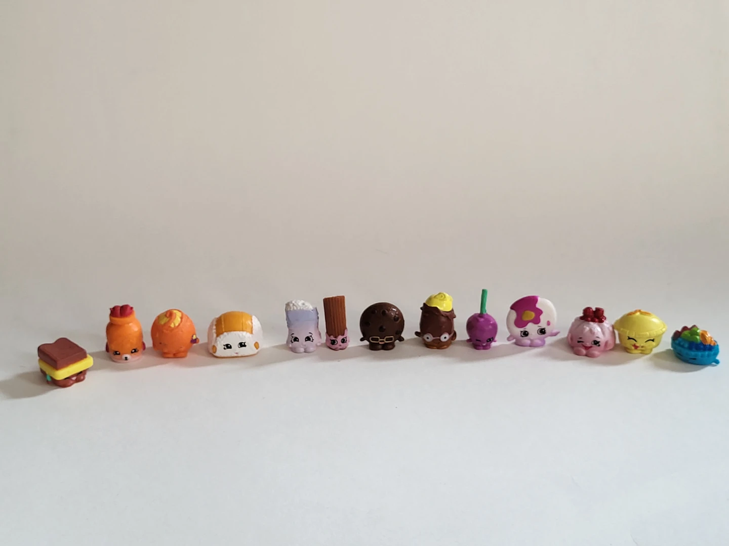 Shopkins Figurines Collection - 50 pieces! - photo 3