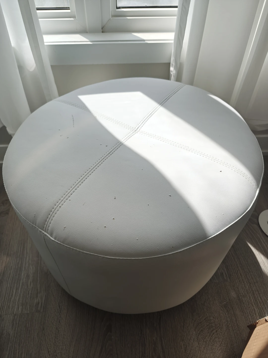 White faux leather couch set - photo 3