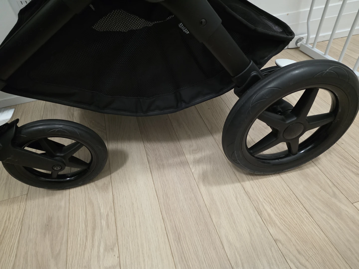 Bugaboo Fox 3 for $650 - photo 5