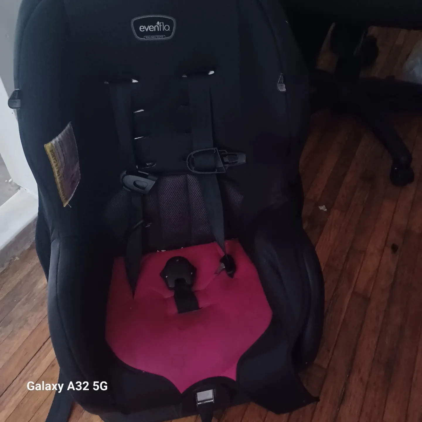 Evenflo Car Seat - Black and Pink