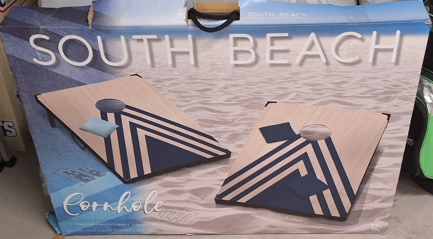 South Beach Cornhole Game