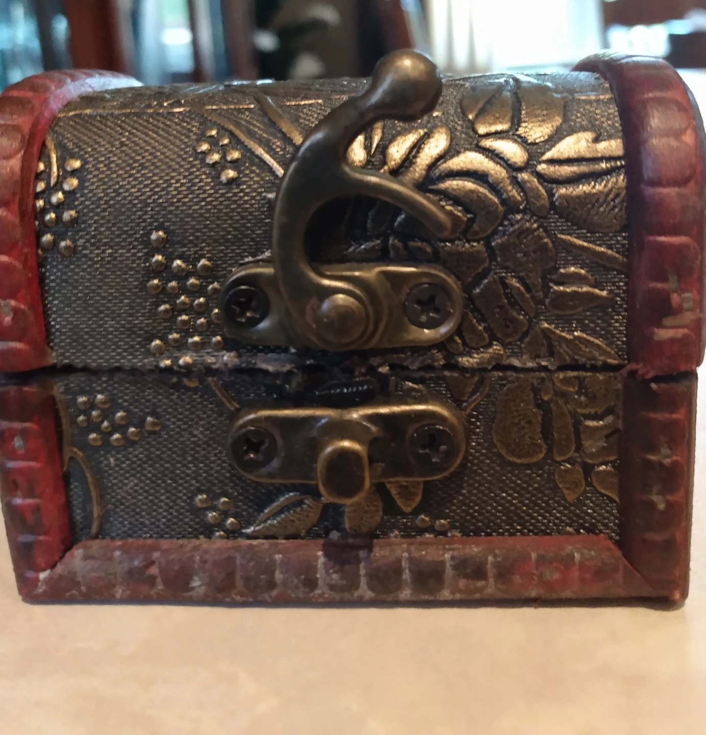 Decorative Mini Treasure Chest - photo 2