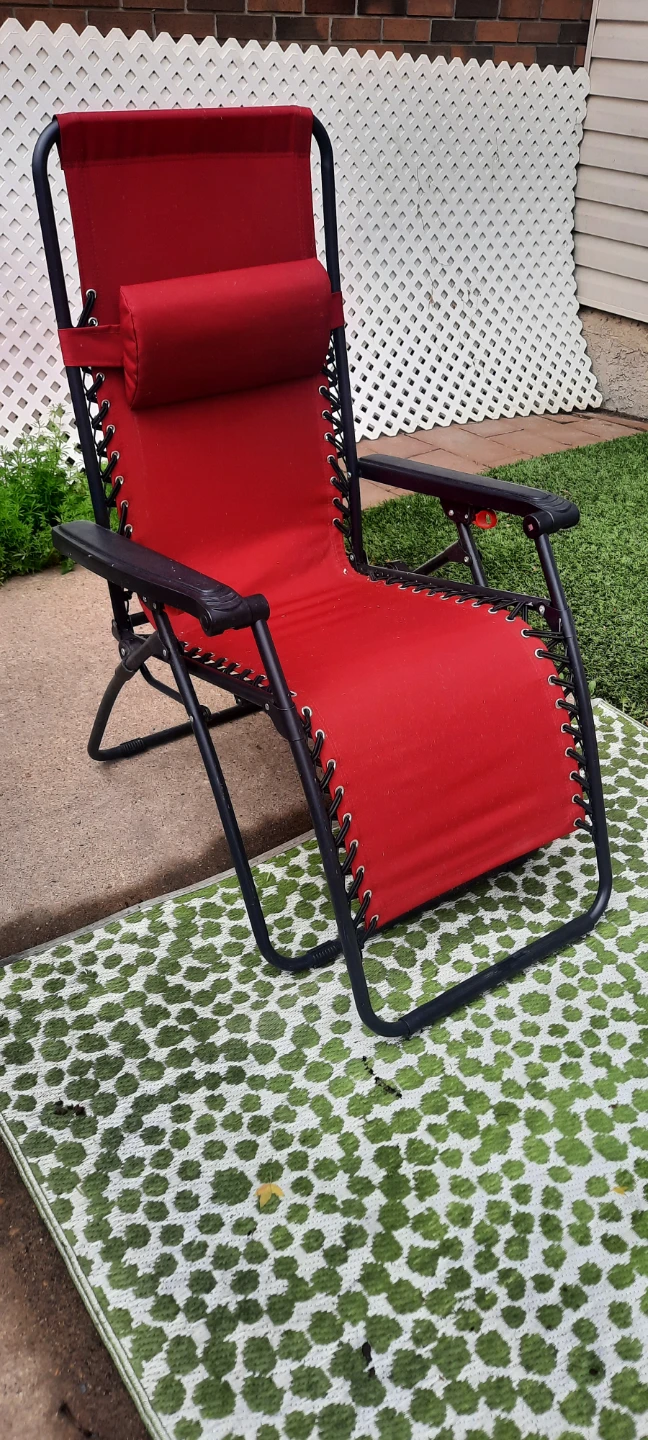Red and grey Zero Gravity Chairs