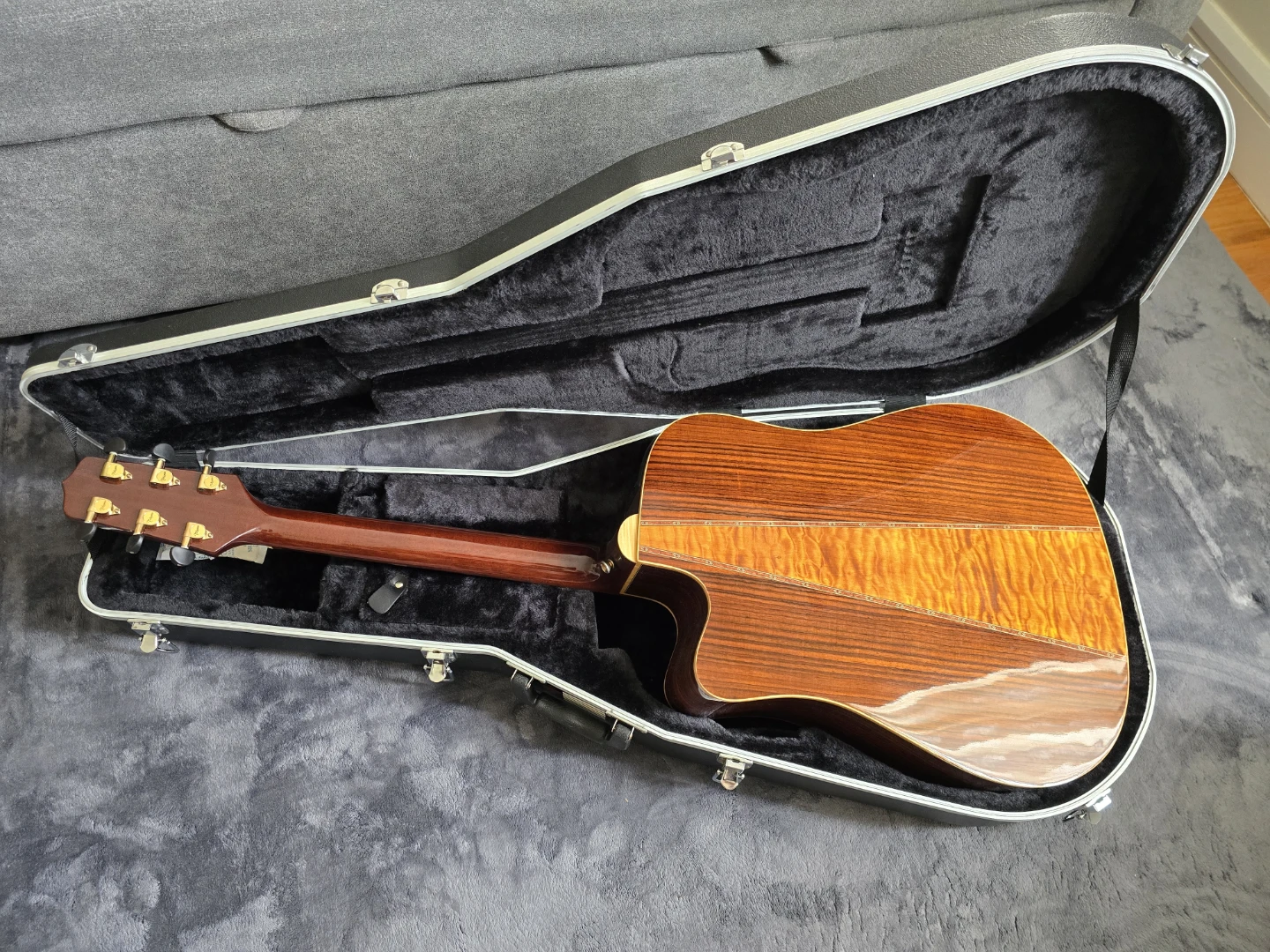 Takamine G Series Acoustic Guitar EG363SC - photo 2