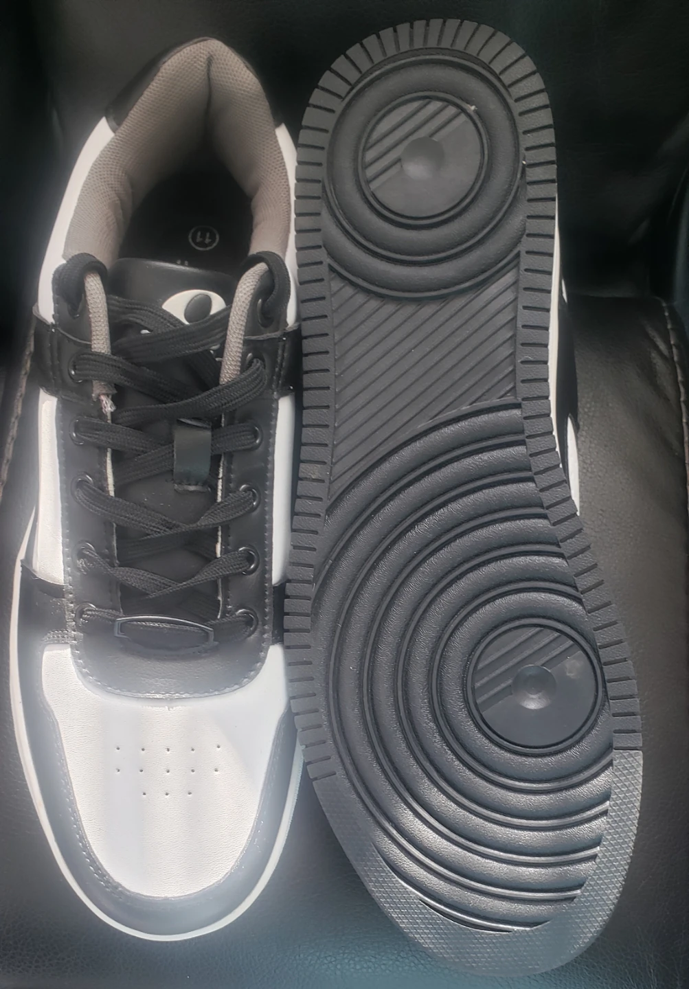Brand new Mens Fashion Black and White Sneakers Size 11 - photo 2