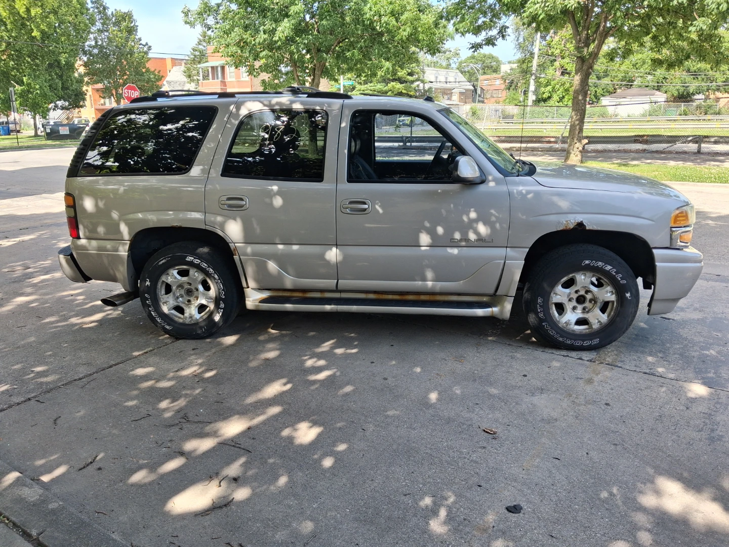 Gmc yukon denali - photo 3