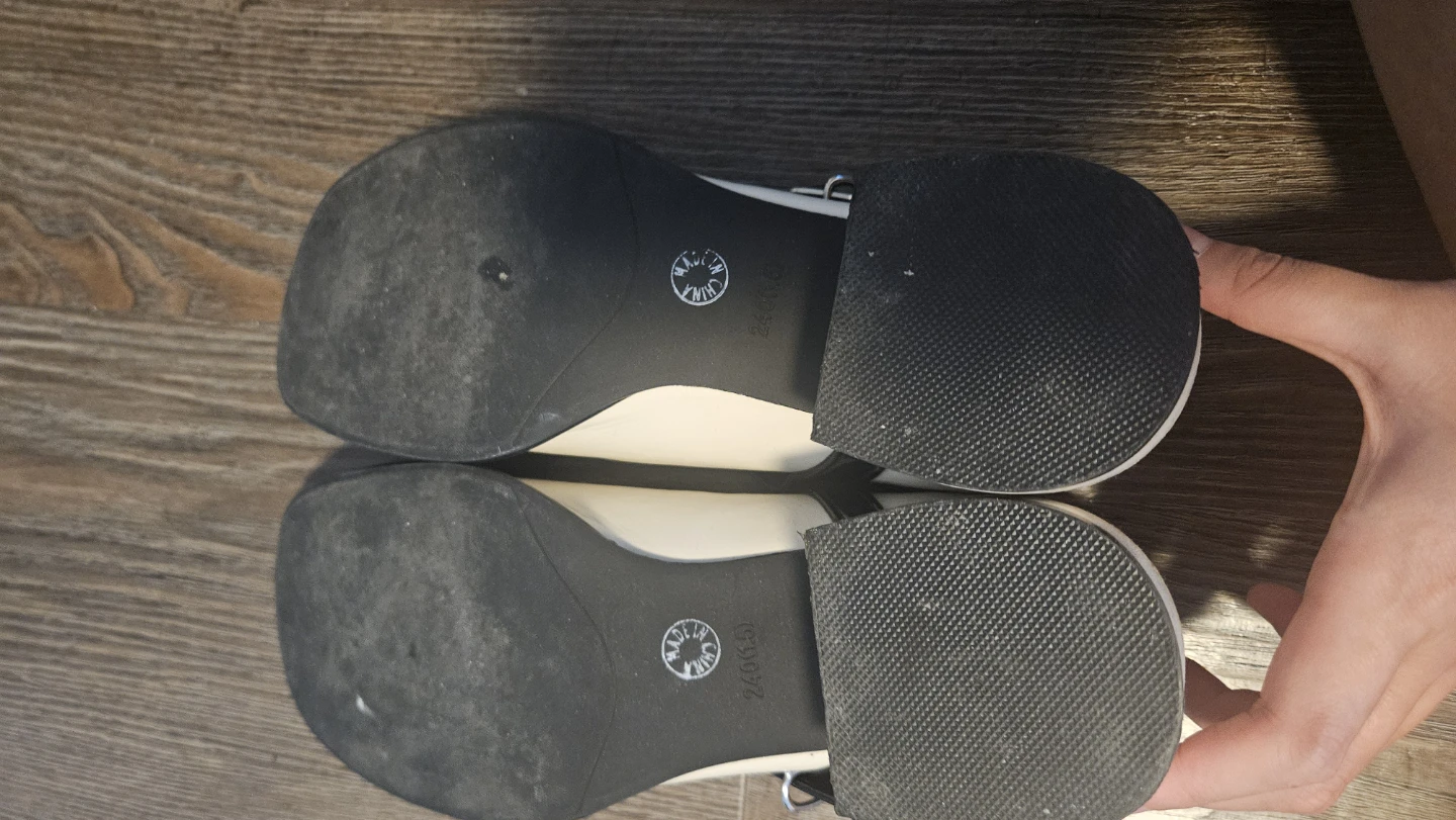 Women's Mary Jane Shoes - photo 2
