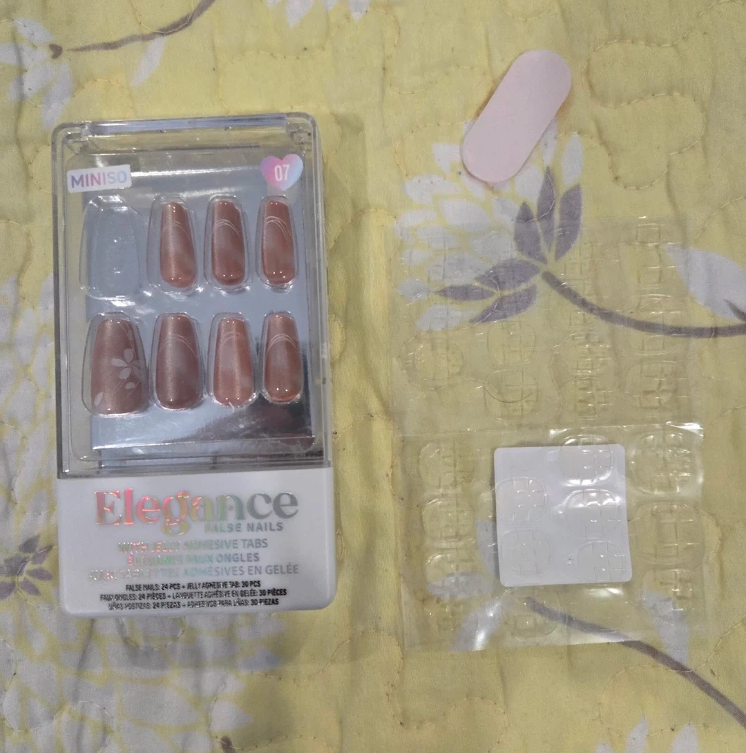 2 sets of new false nails + 1 free - photo 2