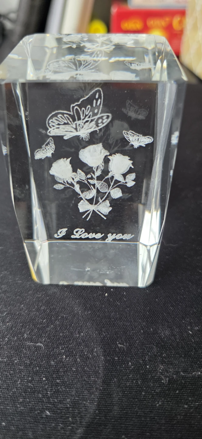 Crystal Glass Block with Engraved Roses and Butterflies ⚽️ - photo 3