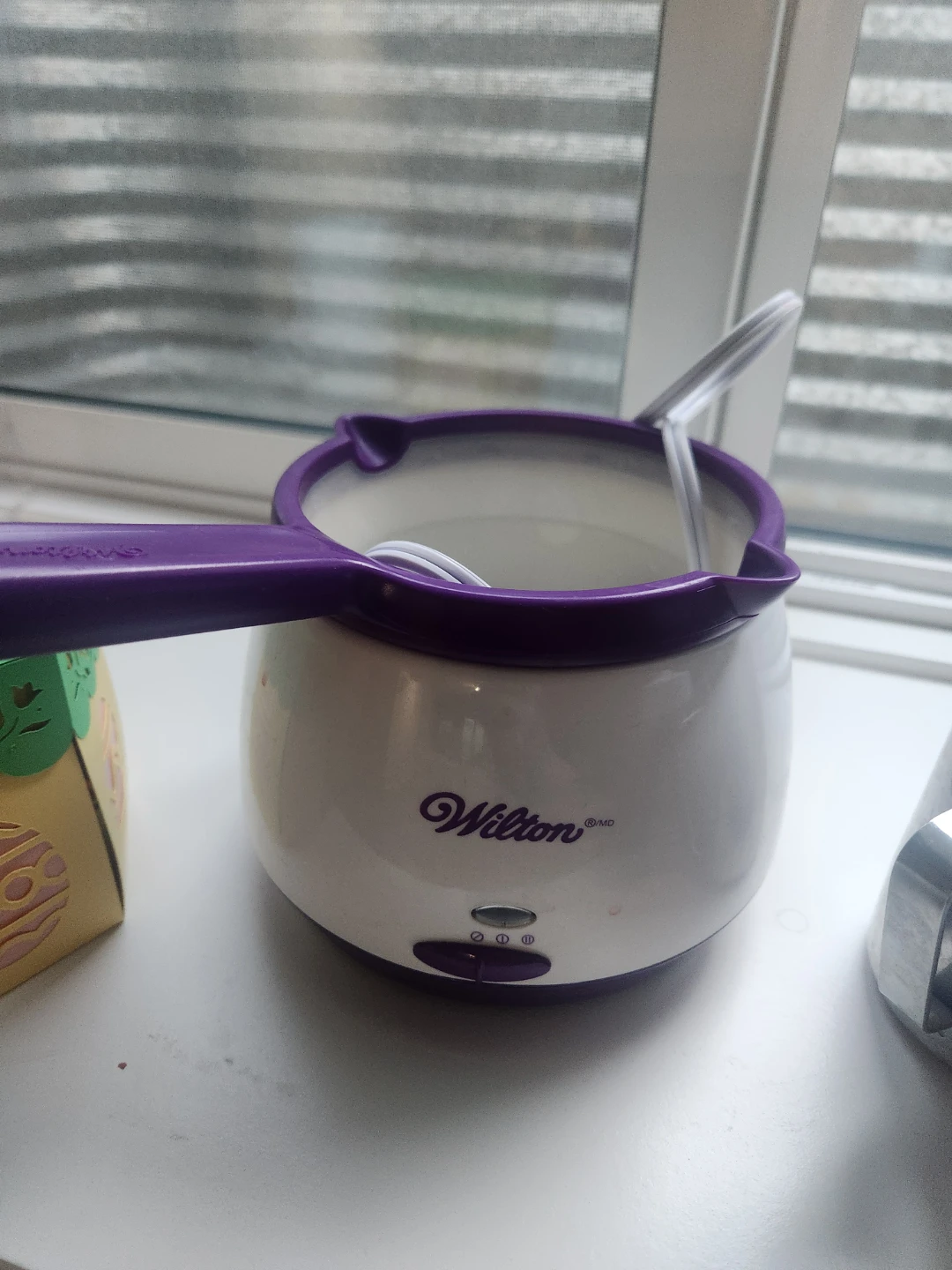 Wilton Chocolate Melter Pot - photo 3