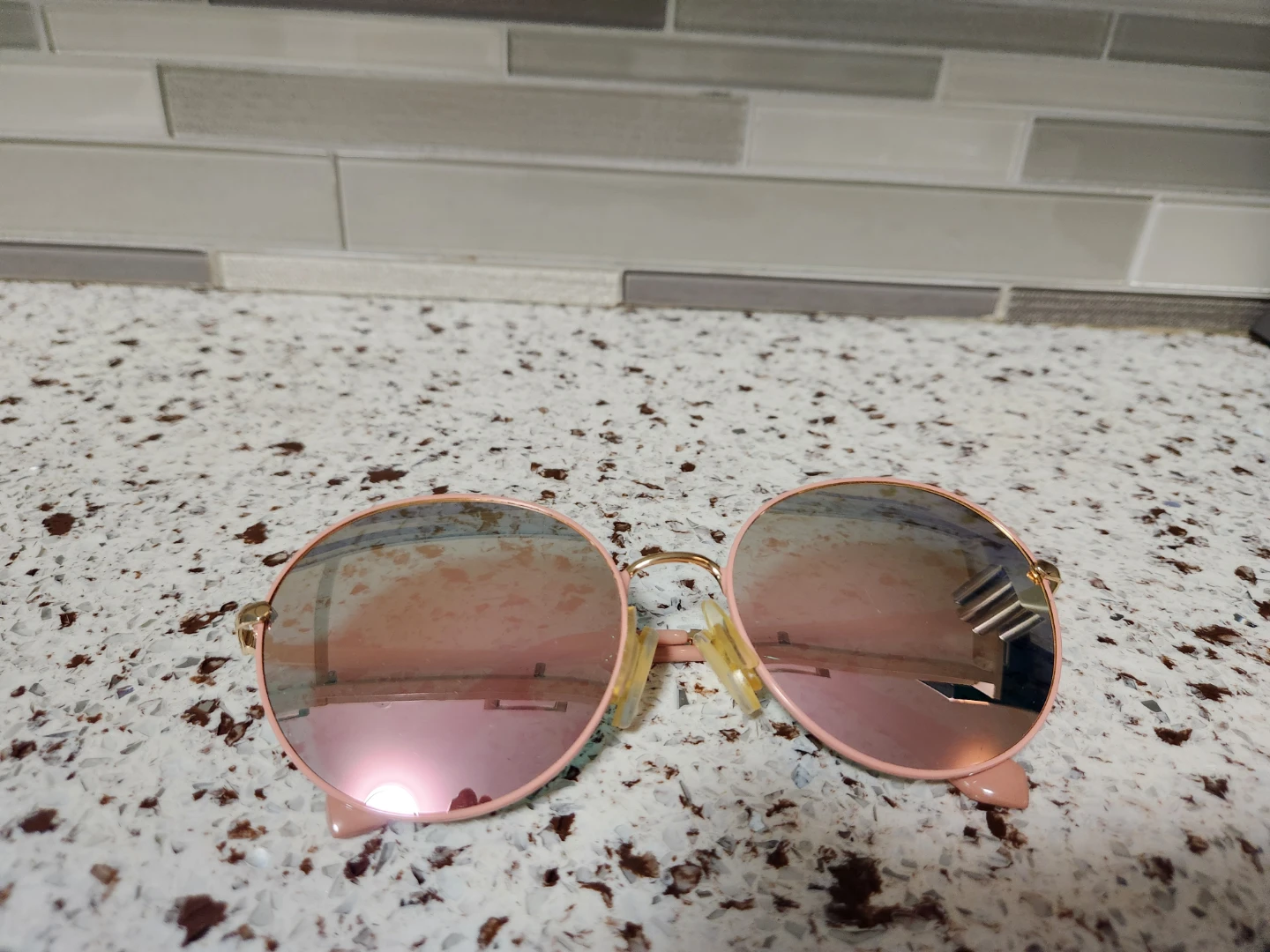 Round Pink Sunglasses - photo 3