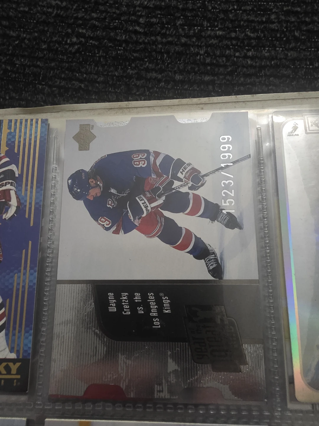 Wayne Gretzky Hockey Cards Collection - photo 2