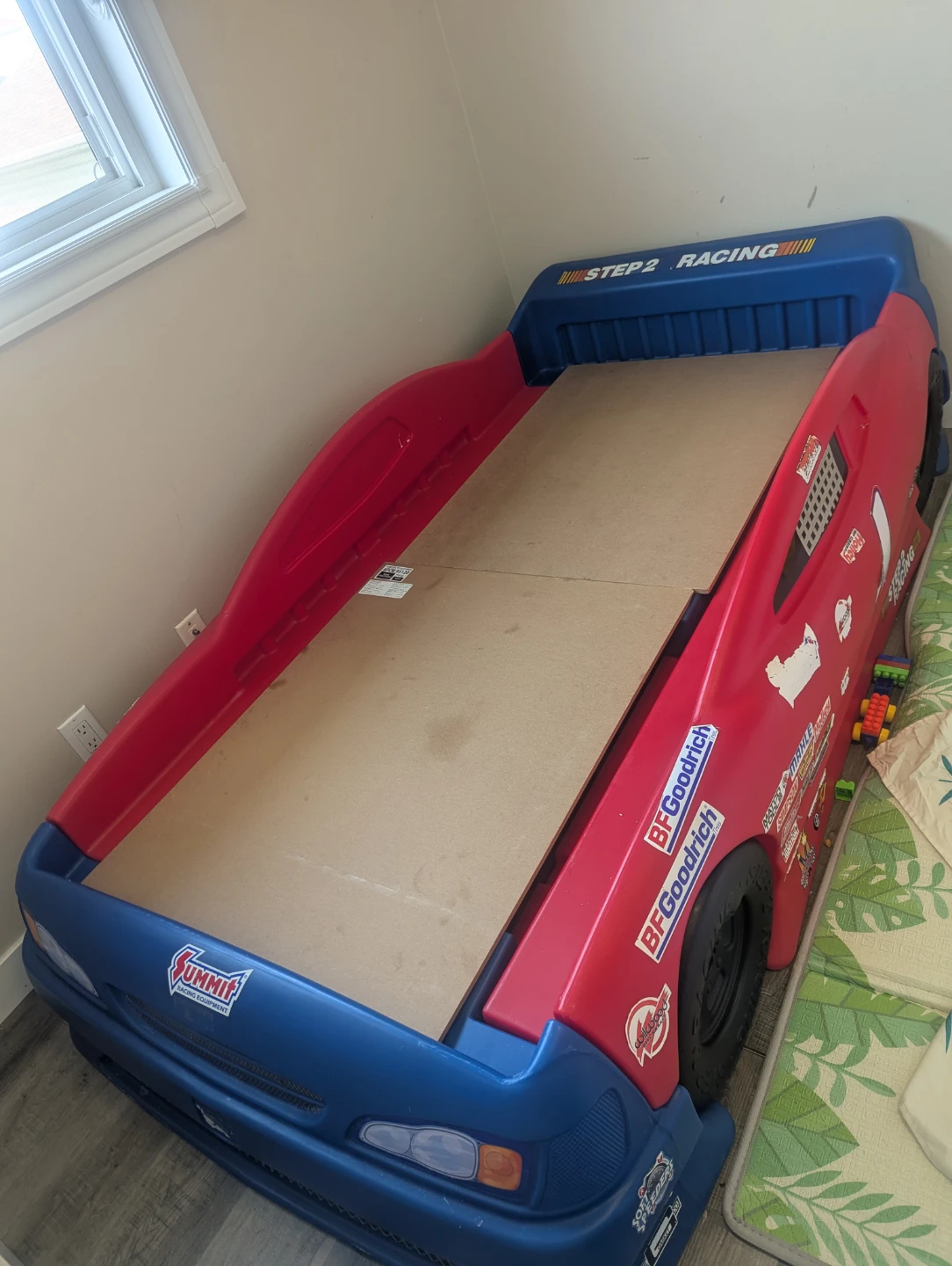Step 2 Racing Car Toddler Bed - photo 2
