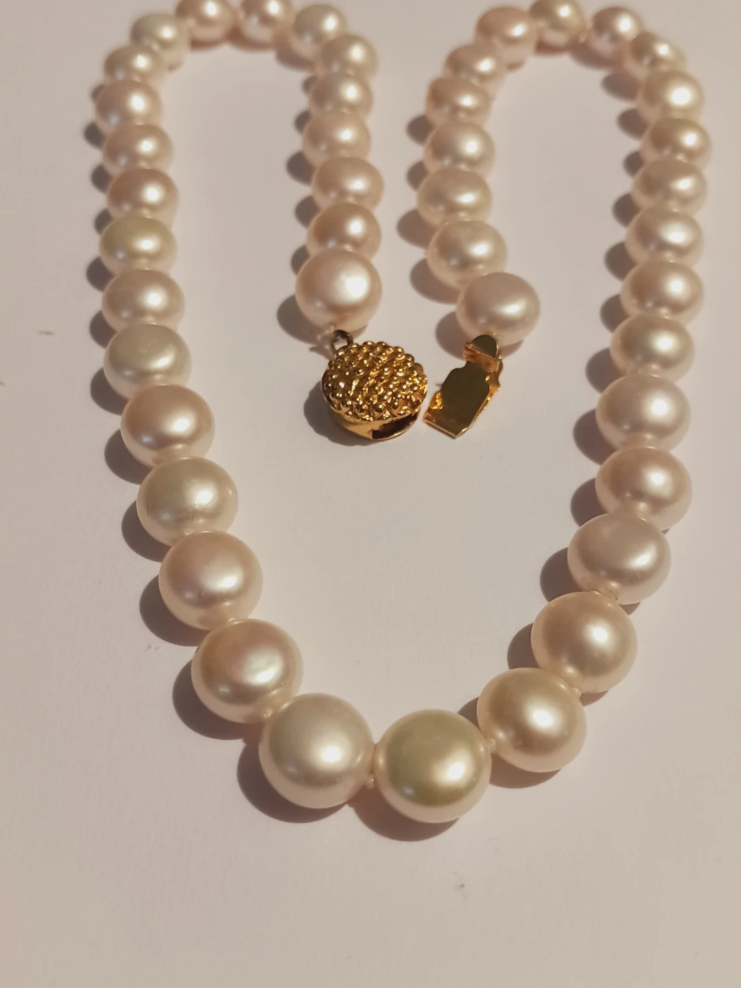 Gorgeous Genuine Freshwater Pearls with Gold Tone Clasp